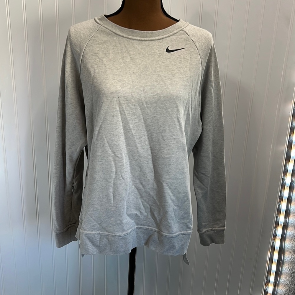 EUC! Grey Nike Hi Low Sweatshirt! Size XS!